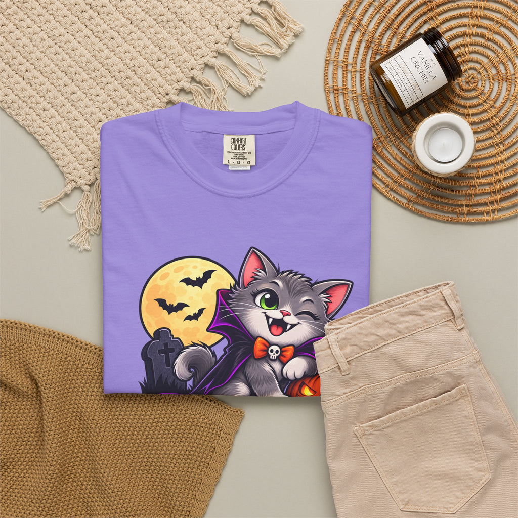 Fangs for Noticing – Cute Vampire Cat Halloween T-Shirt