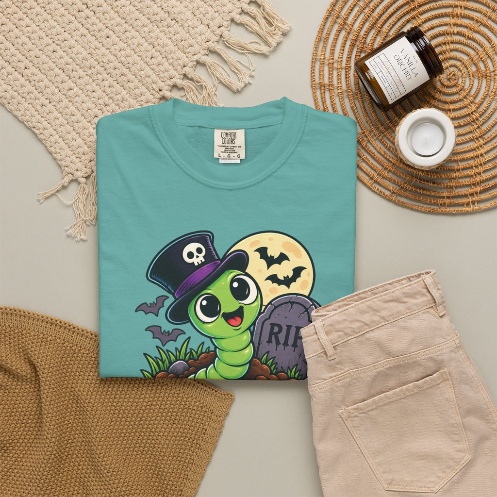 Living My Best Afterlife – Cute Halloween Graveyard Worm T-Shirt