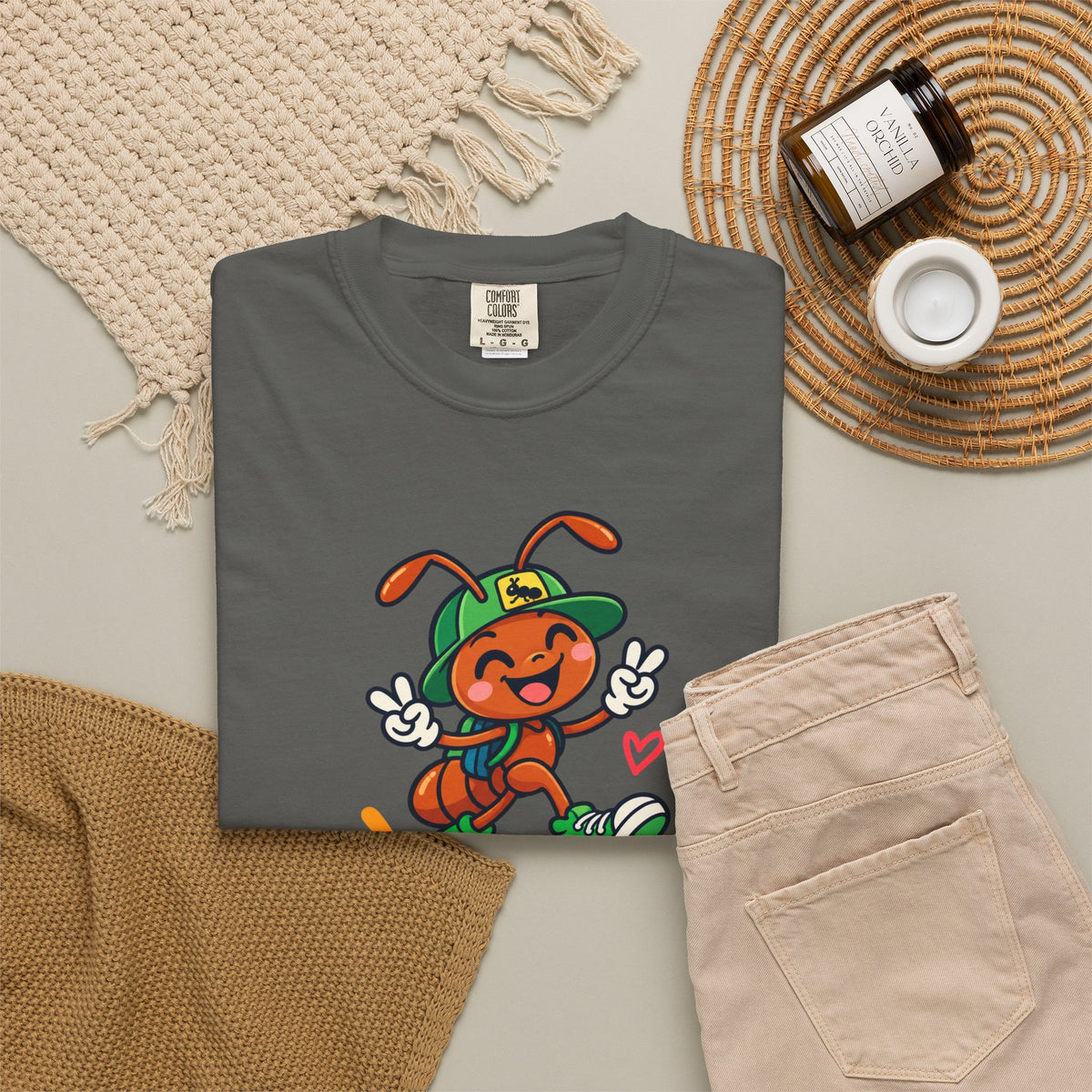 Good Vibes – Happy Ant Graphic T-Shirt