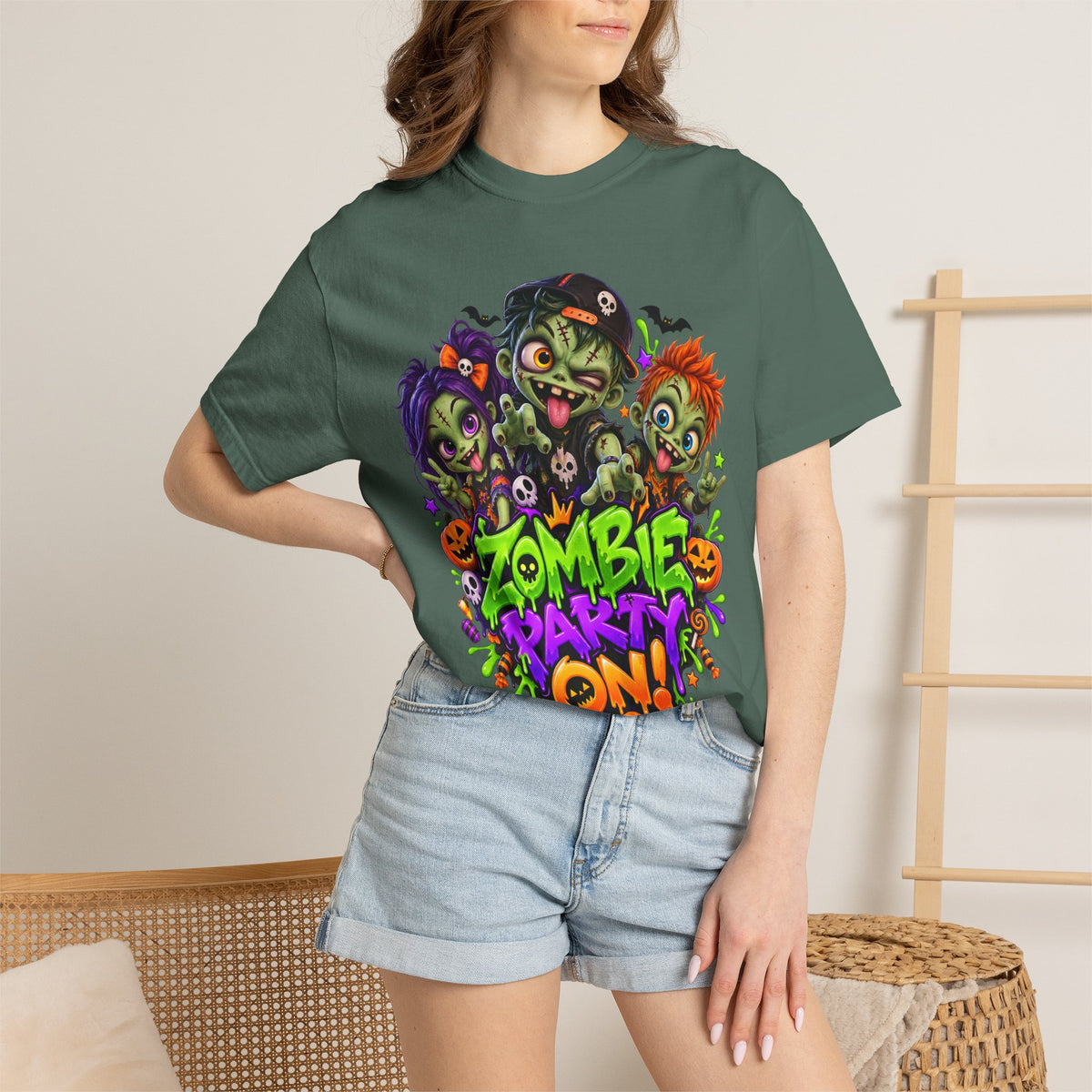 Zombie Party On! – Halloween Zombie Crew Graphic T-Shirt