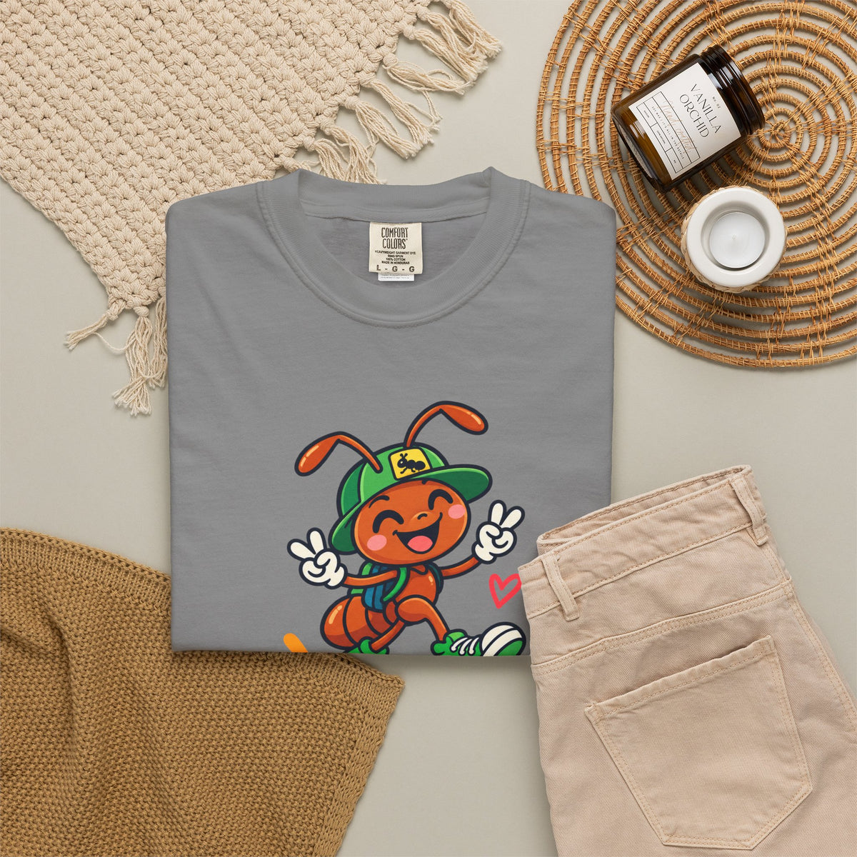 Good Vibes – Happy Ant Graphic T-Shirt