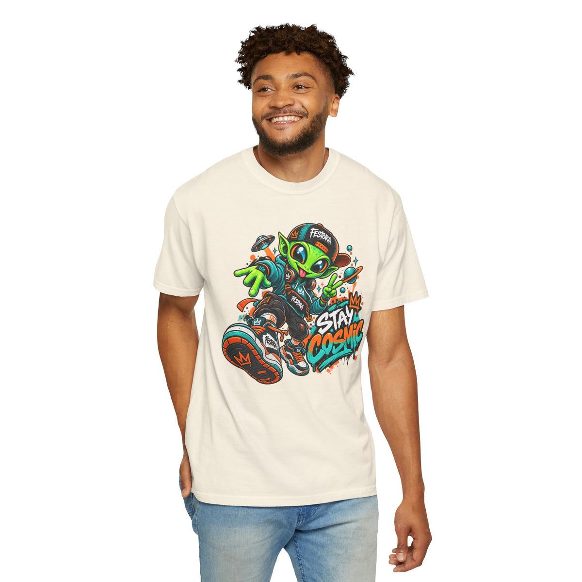 Alien Streetwear T-Shirt — “Stay Cosmic” Graphic Tee