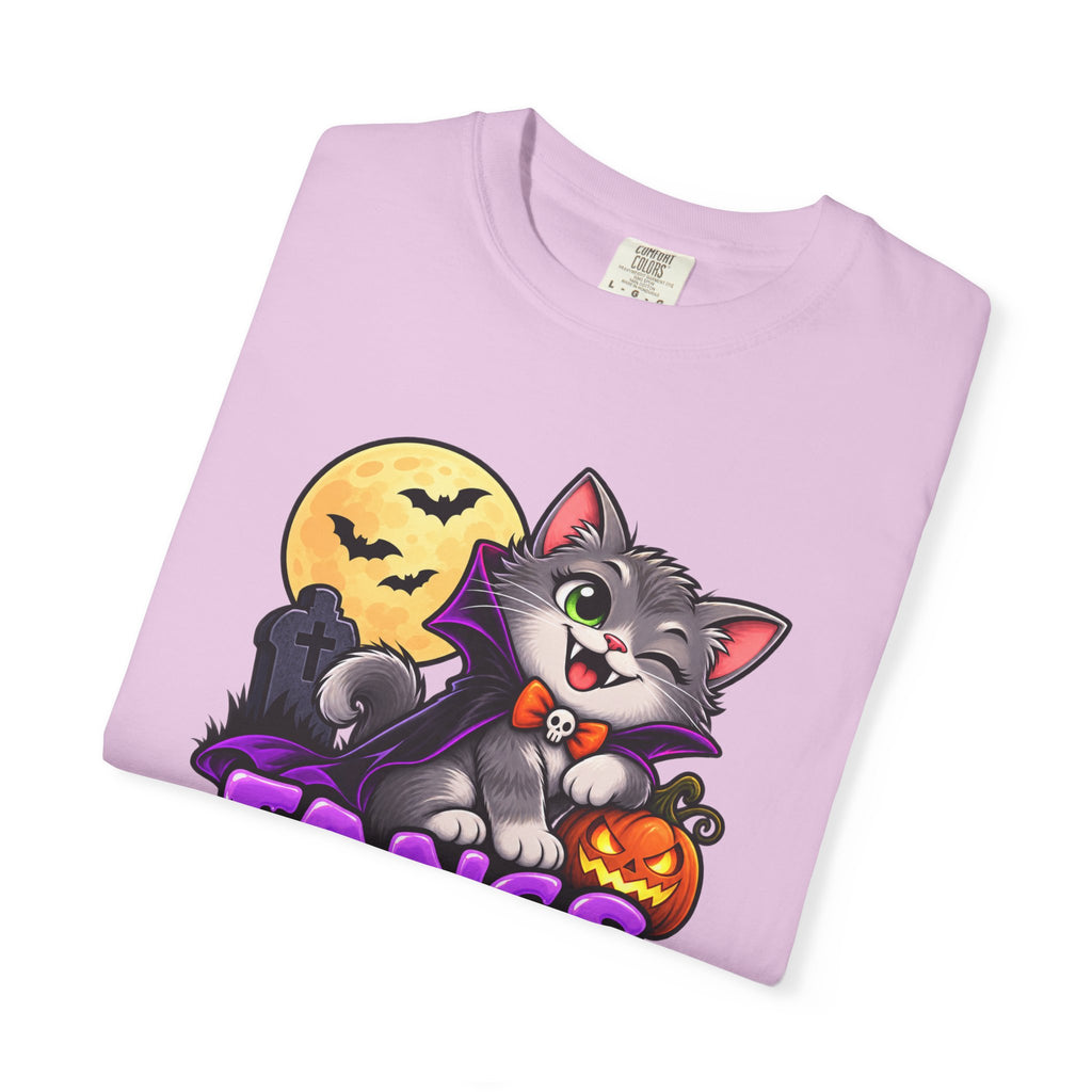 Fangs for Noticing – Cute Vampire Cat Halloween T-Shirt