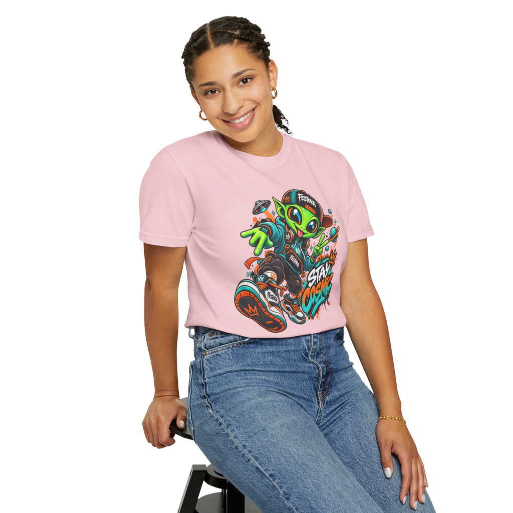 Alien Streetwear T-Shirt — “Stay Cosmic” Graphic Tee