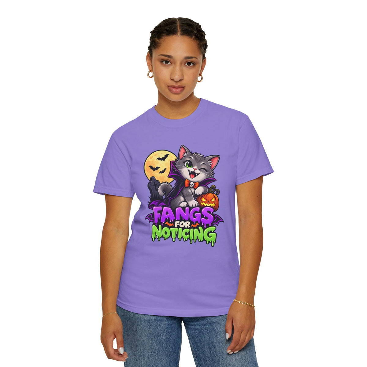 Fangs for Noticing – Cute Vampire Cat Halloween T-Shirt