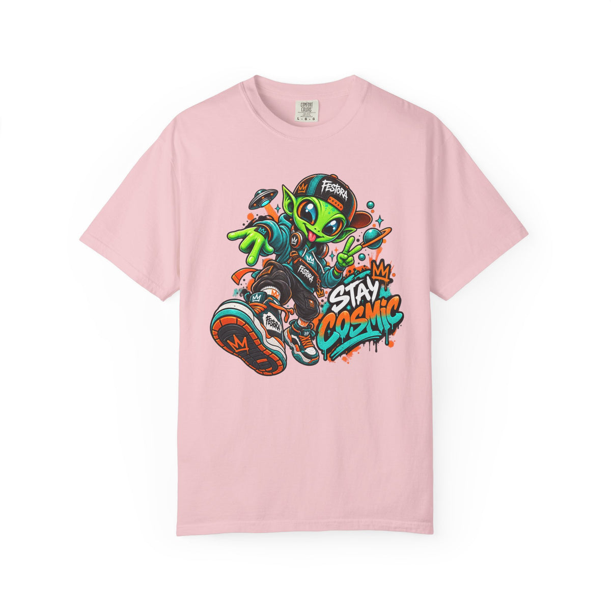 Alien Streetwear T-Shirt — “Stay Cosmic” Graphic Tee