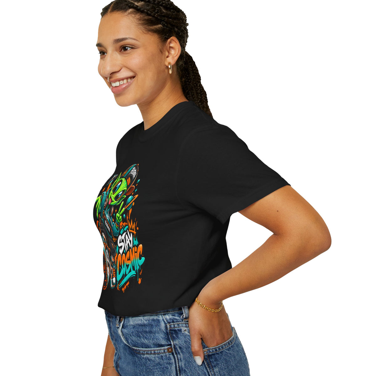 Alien Streetwear T-Shirt — “Stay Cosmic” Graphic Tee