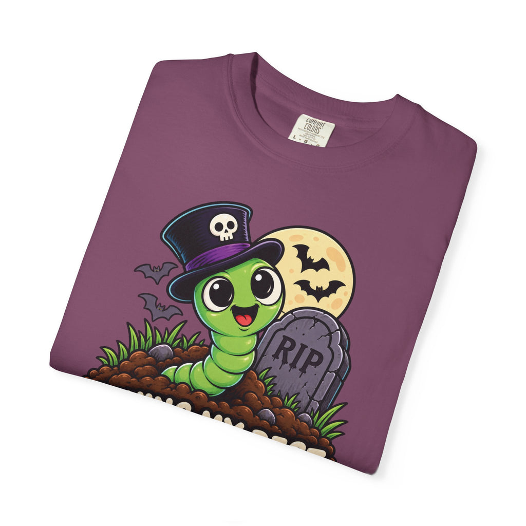 Living My Best Afterlife – Cute Halloween Graveyard Worm T-Shirt