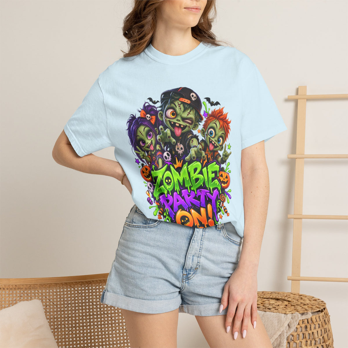 Zombie Party On! – Halloween Zombie Crew Graphic T-Shirt