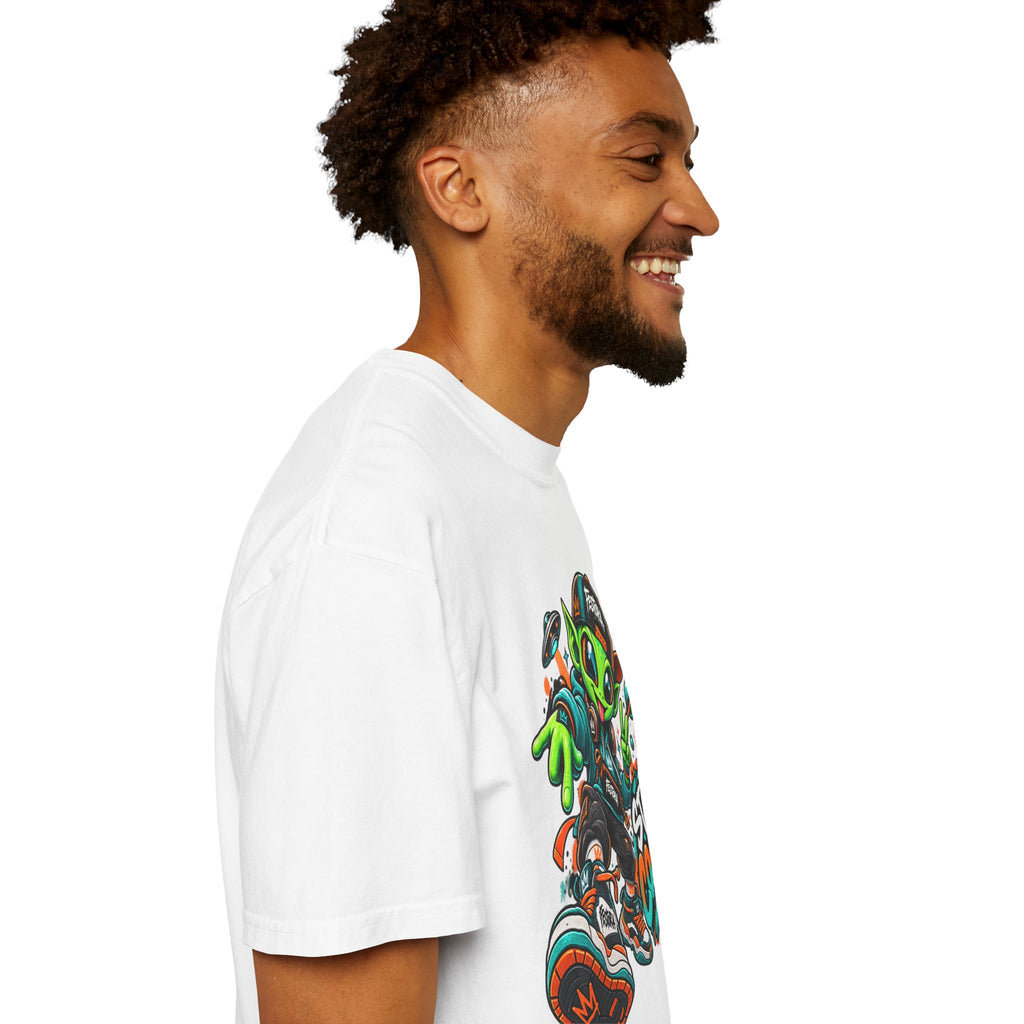 Alien Streetwear T-Shirt — “Stay Cosmic” Graphic Tee