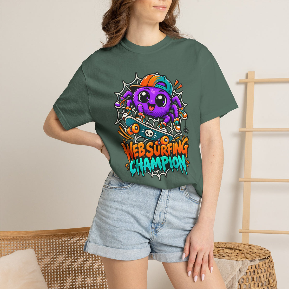 Web Surfing Champion – Cute Halloween Spider T-Shirt