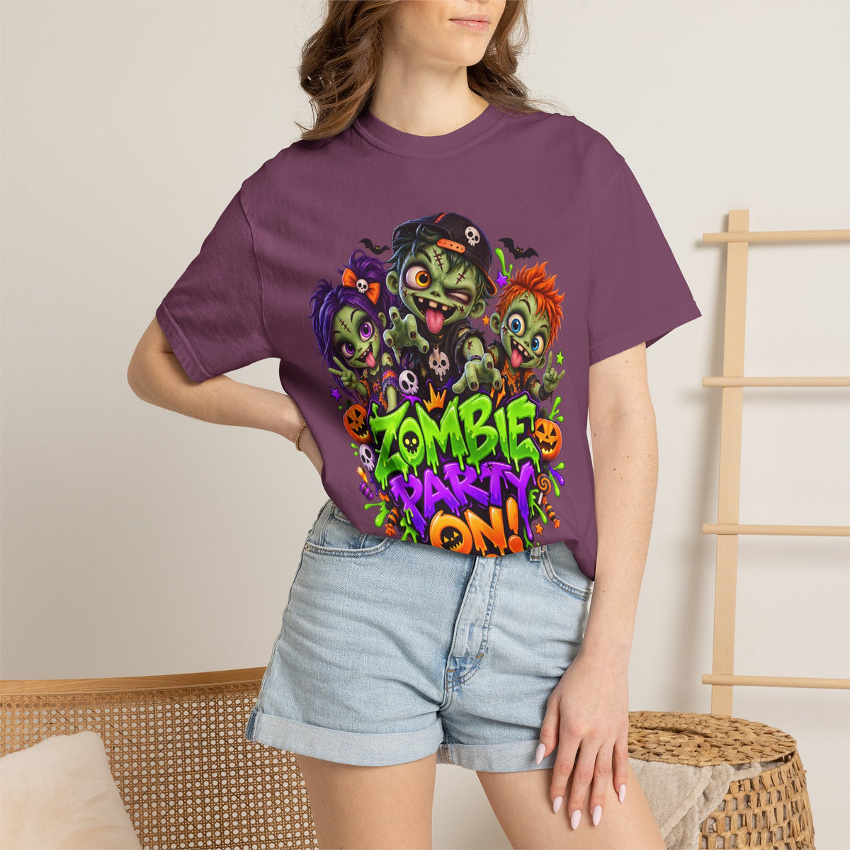 Zombie Party On! – Halloween Zombie Crew Graphic T-Shirt