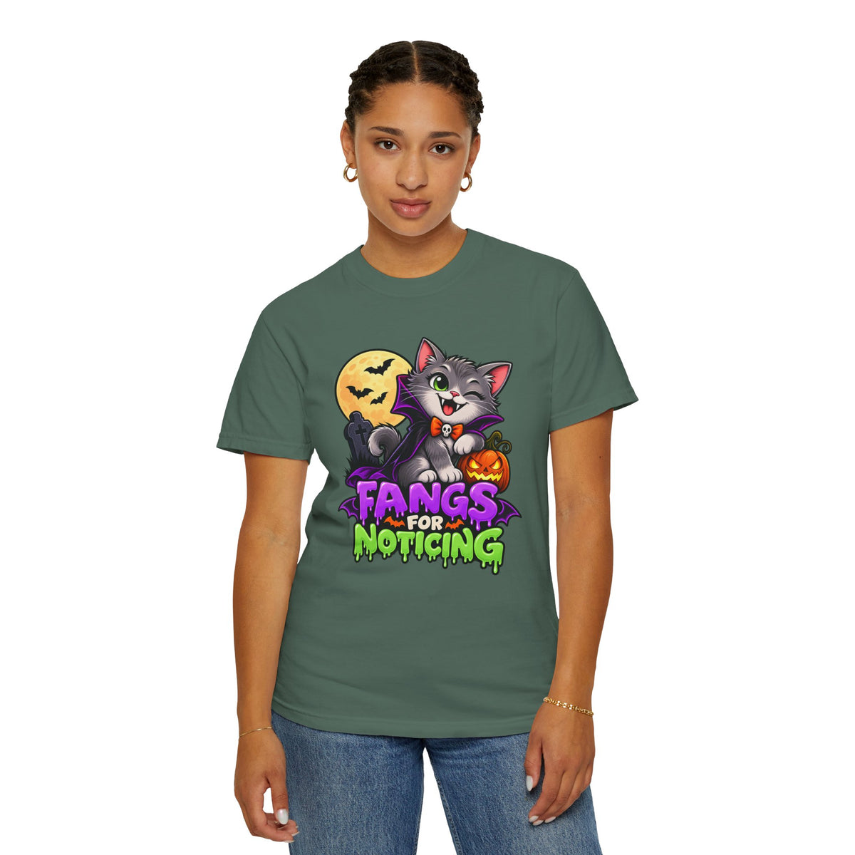 Fangs for Noticing – Cute Vampire Cat Halloween T-Shirt