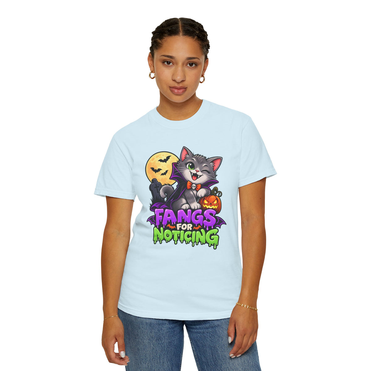 Fangs for Noticing – Cute Vampire Cat Halloween T-Shirt