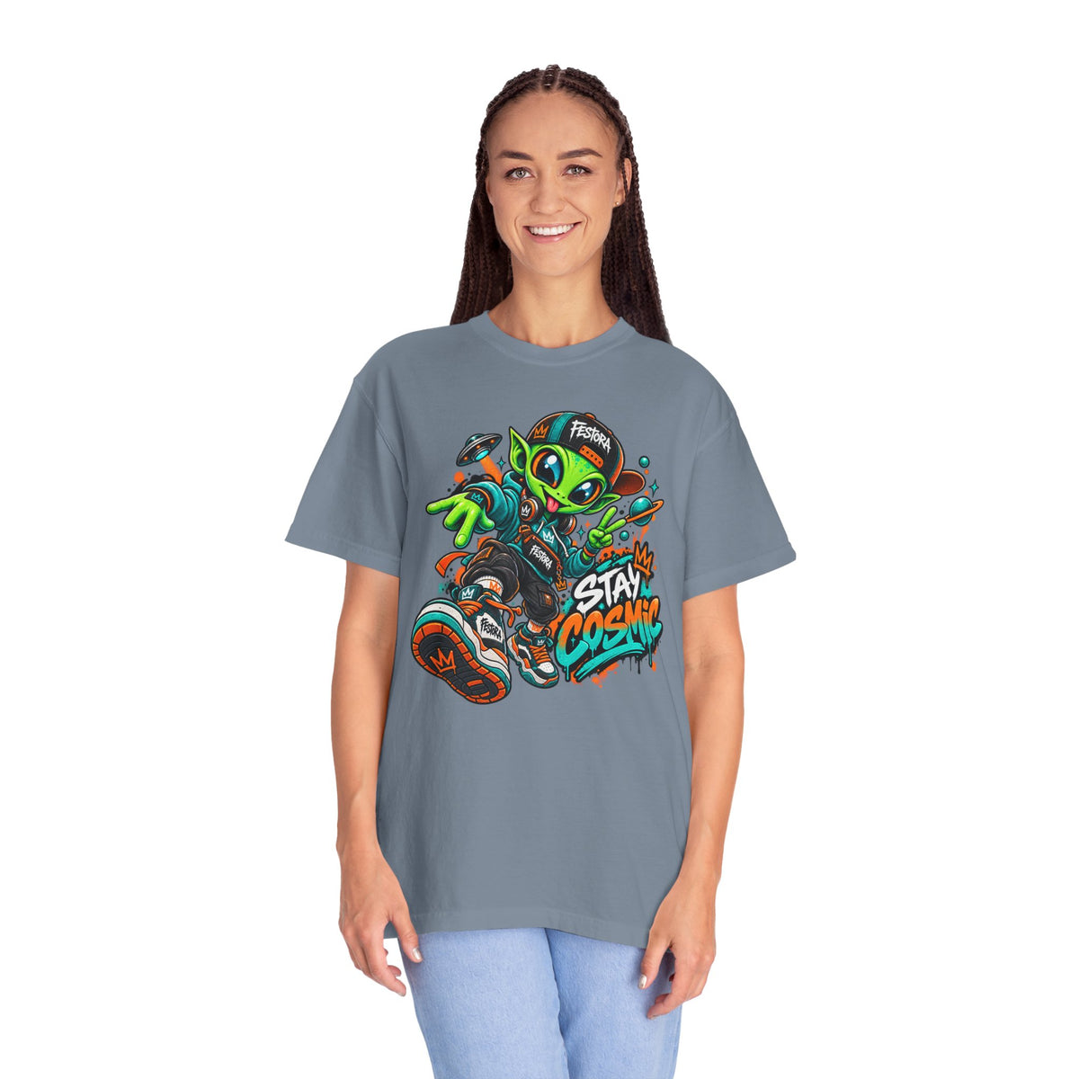Alien Streetwear T-Shirt — “Stay Cosmic” Graphic Tee