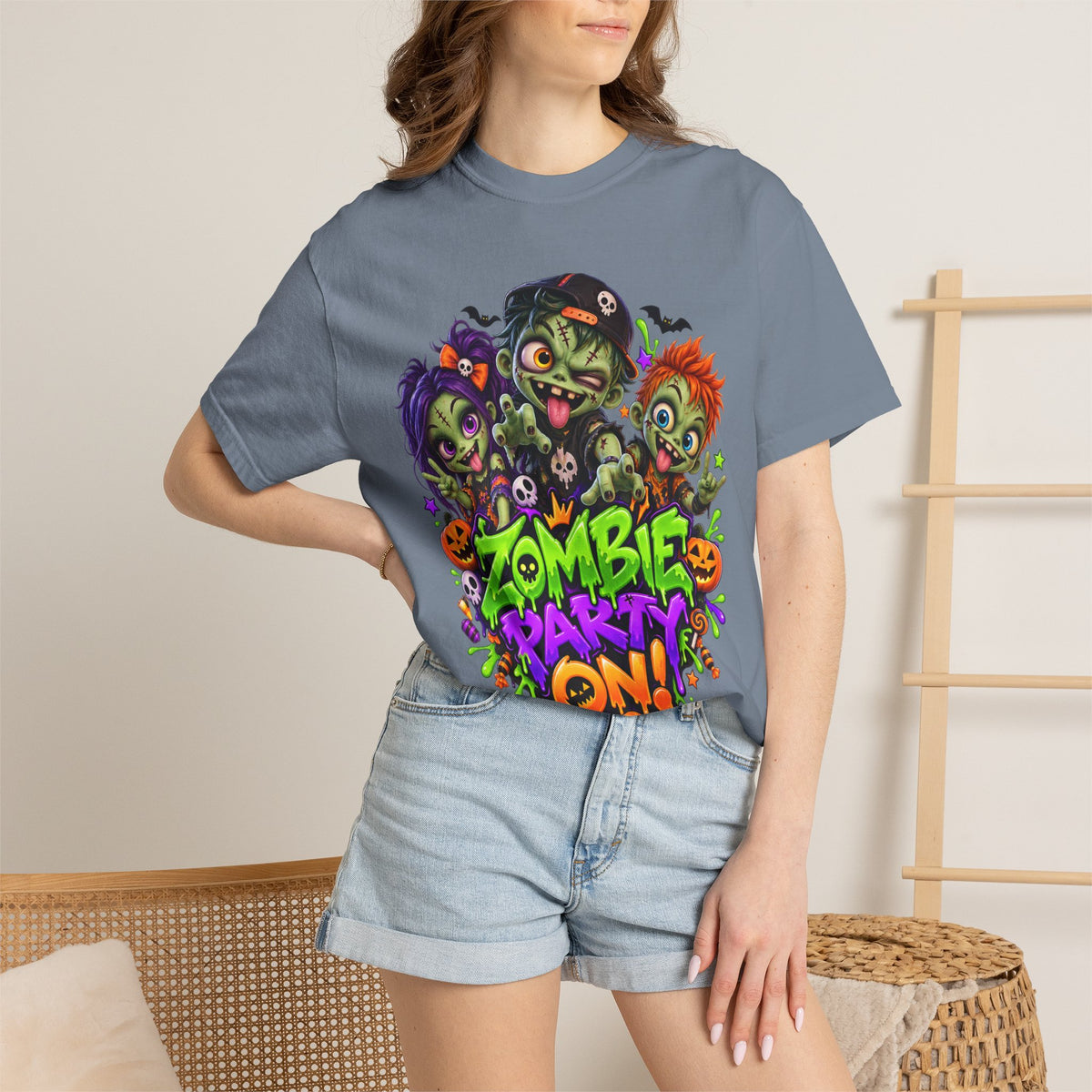 Zombie Party On! – Halloween Zombie Crew Graphic T-Shirt