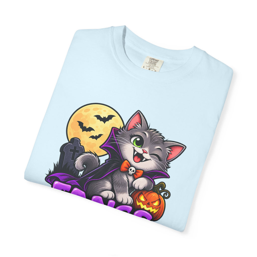 Fangs for Noticing – Cute Vampire Cat Halloween T-Shirt