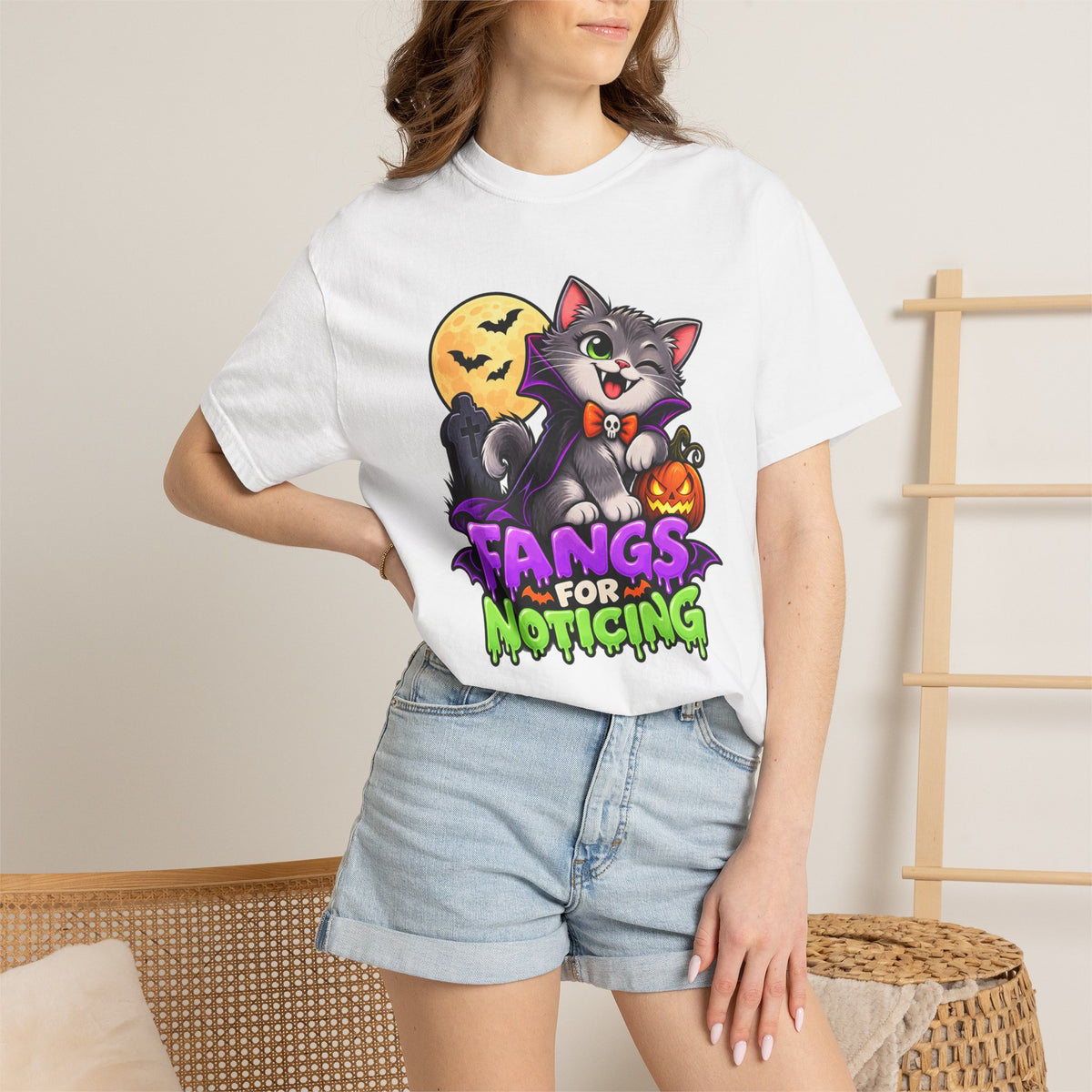 Fangs for Noticing – Cute Vampire Cat Halloween T-Shirt