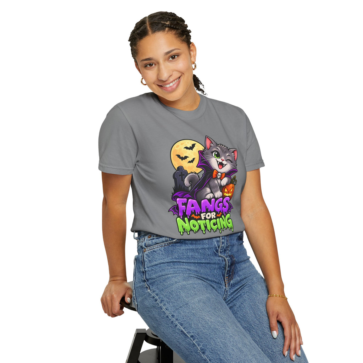 Fangs for Noticing – Cute Vampire Cat Halloween T-Shirt