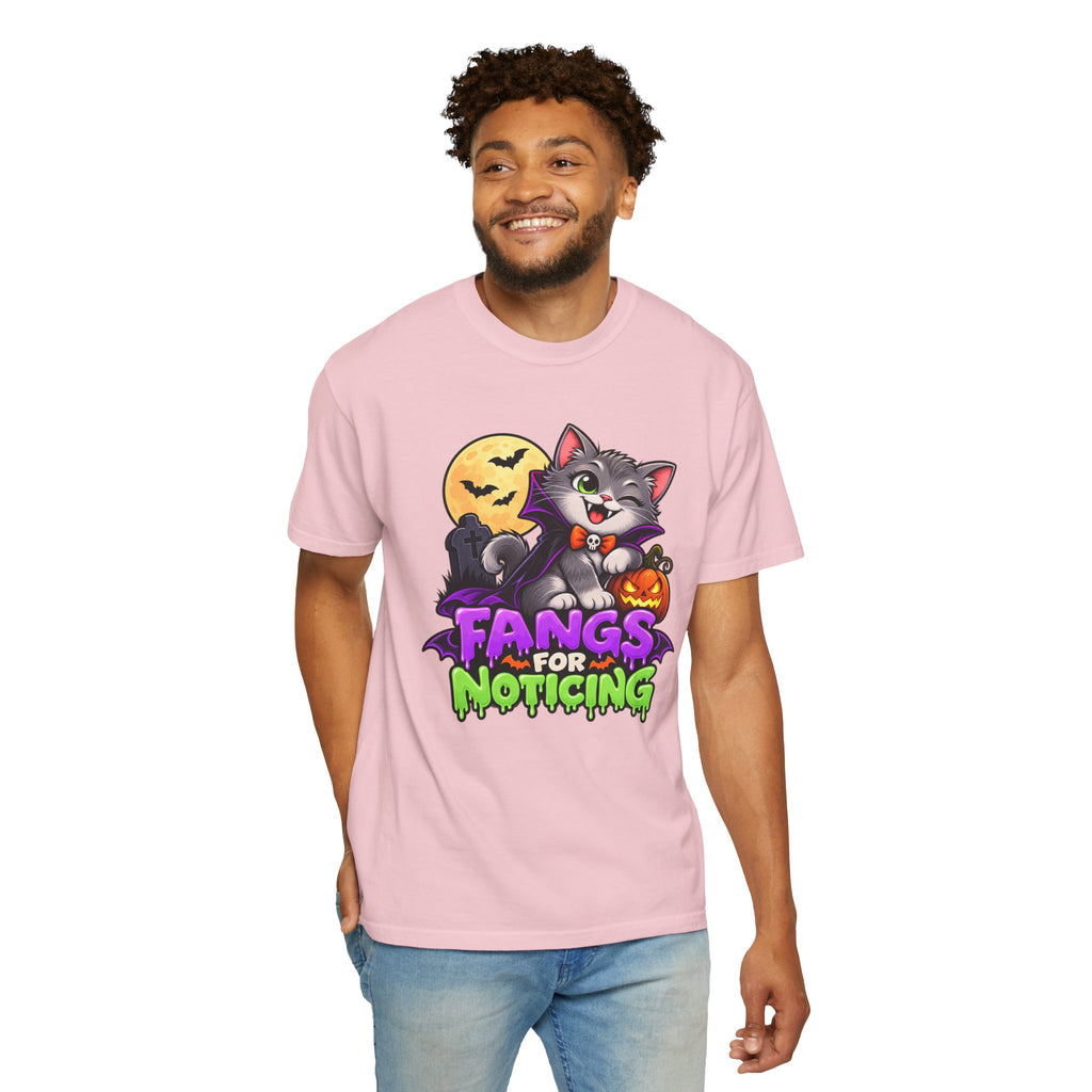 Fangs for Noticing – Cute Vampire Cat Halloween T-Shirt