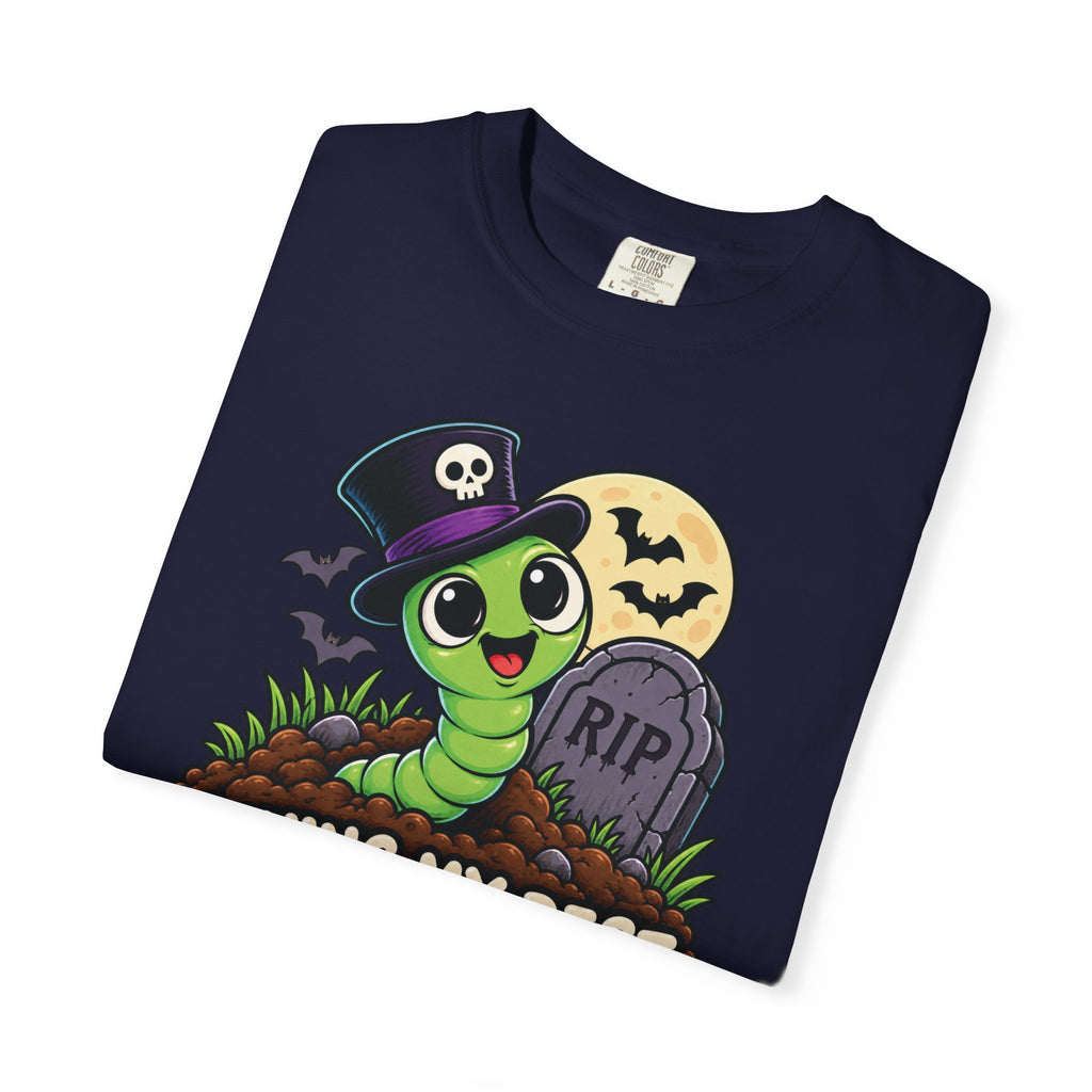 Living My Best Afterlife – Cute Halloween Graveyard Worm T-Shirt