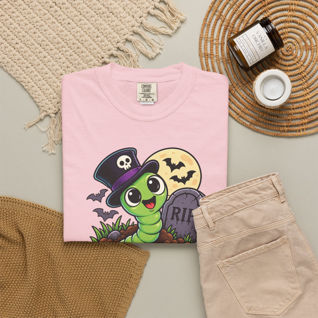 Living My Best Afterlife – Cute Halloween Graveyard Worm T-Shirt