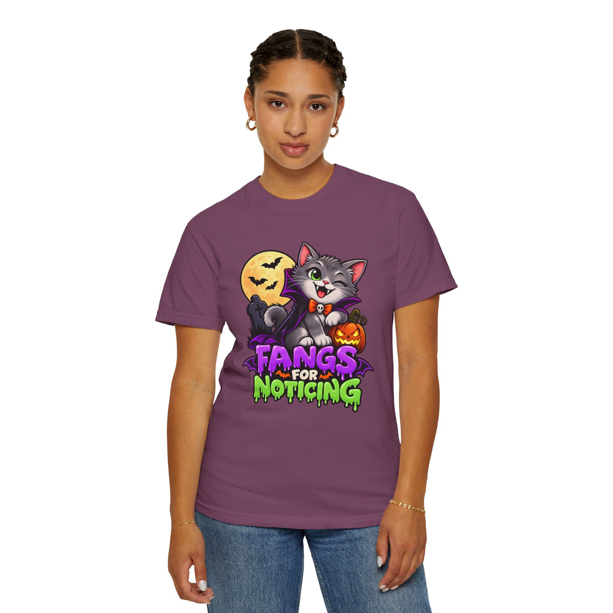 Fangs for Noticing – Cute Vampire Cat Halloween T-Shirt