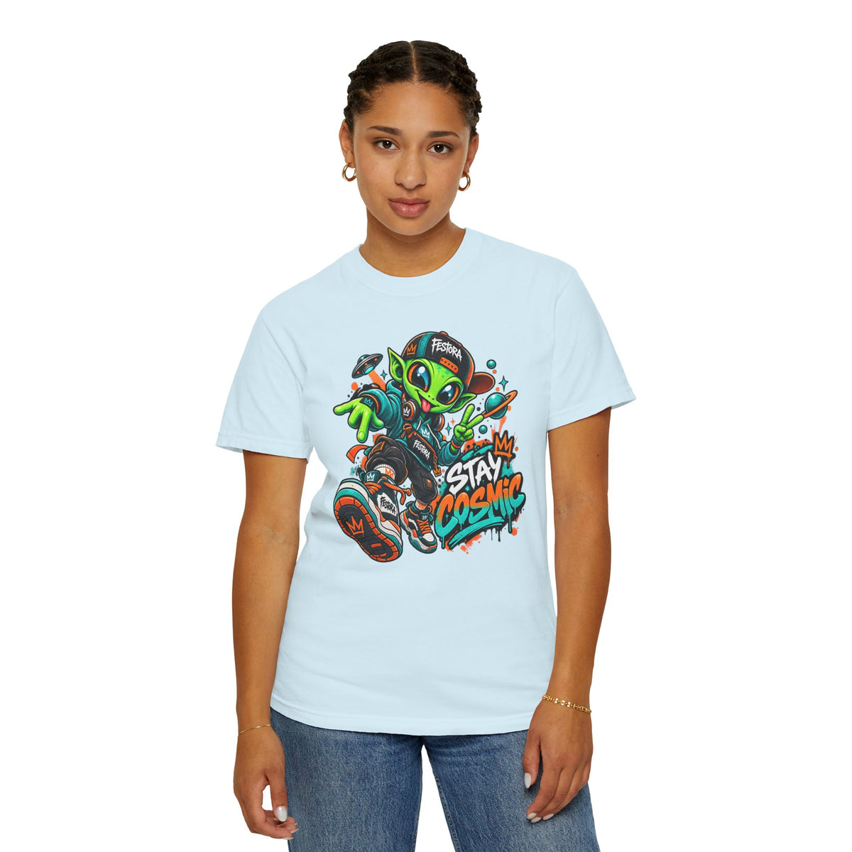 Alien Streetwear T-Shirt — “Stay Cosmic” Graphic Tee