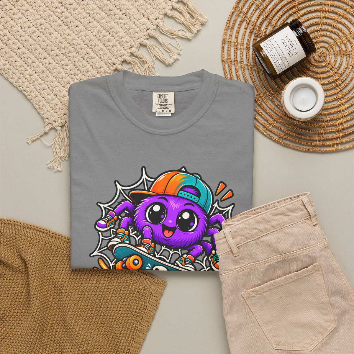 Web Surfing Champion – Cute Halloween Spider T-Shirt