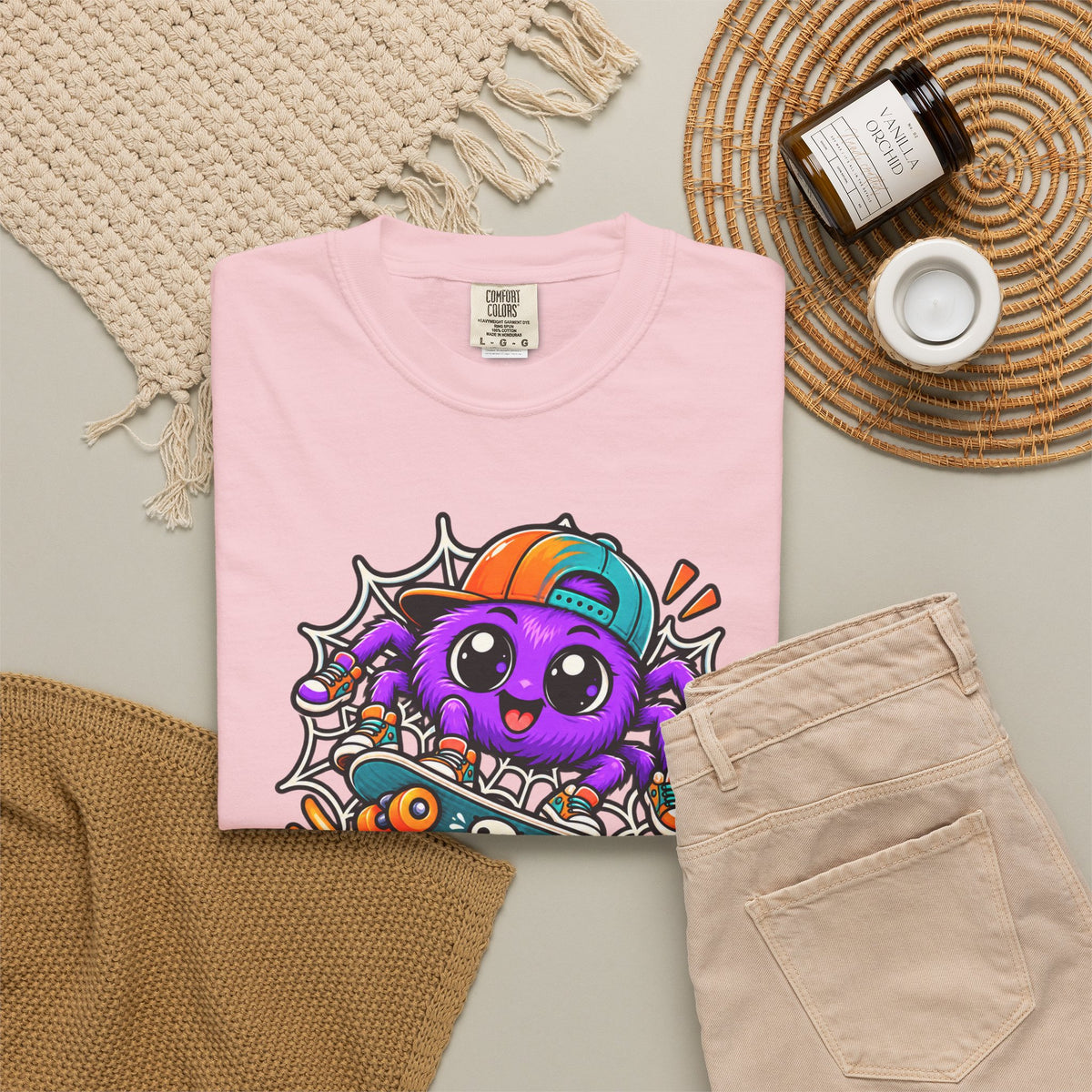 Web Surfing Champion – Cute Halloween Spider T-Shirt