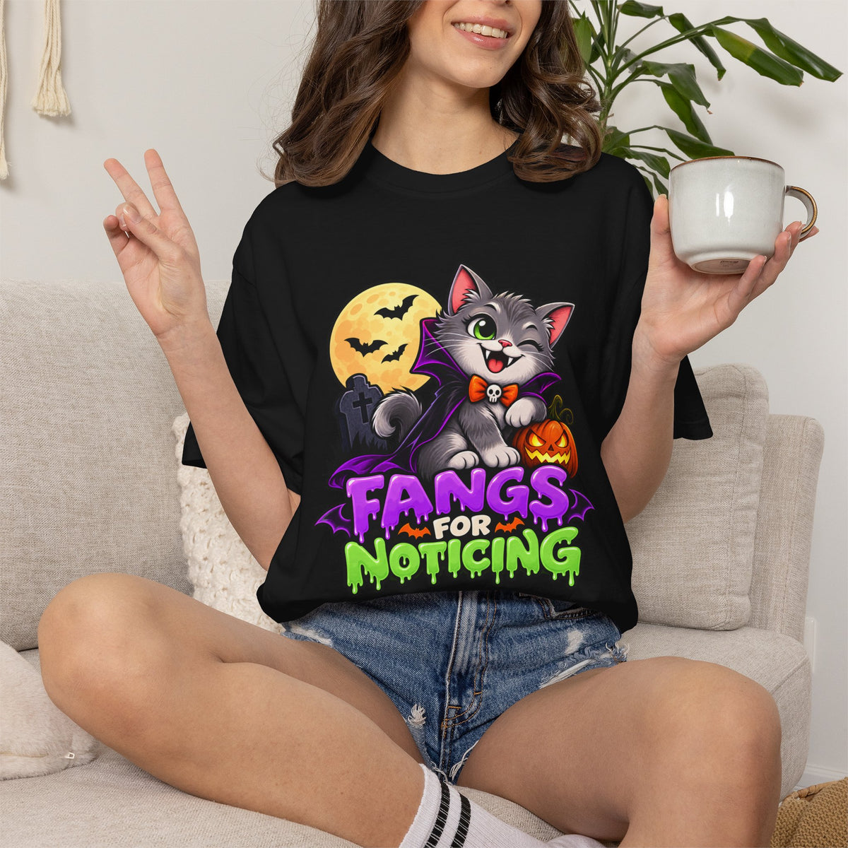 Fangs for Noticing – Cute Vampire Cat Halloween T-Shirt