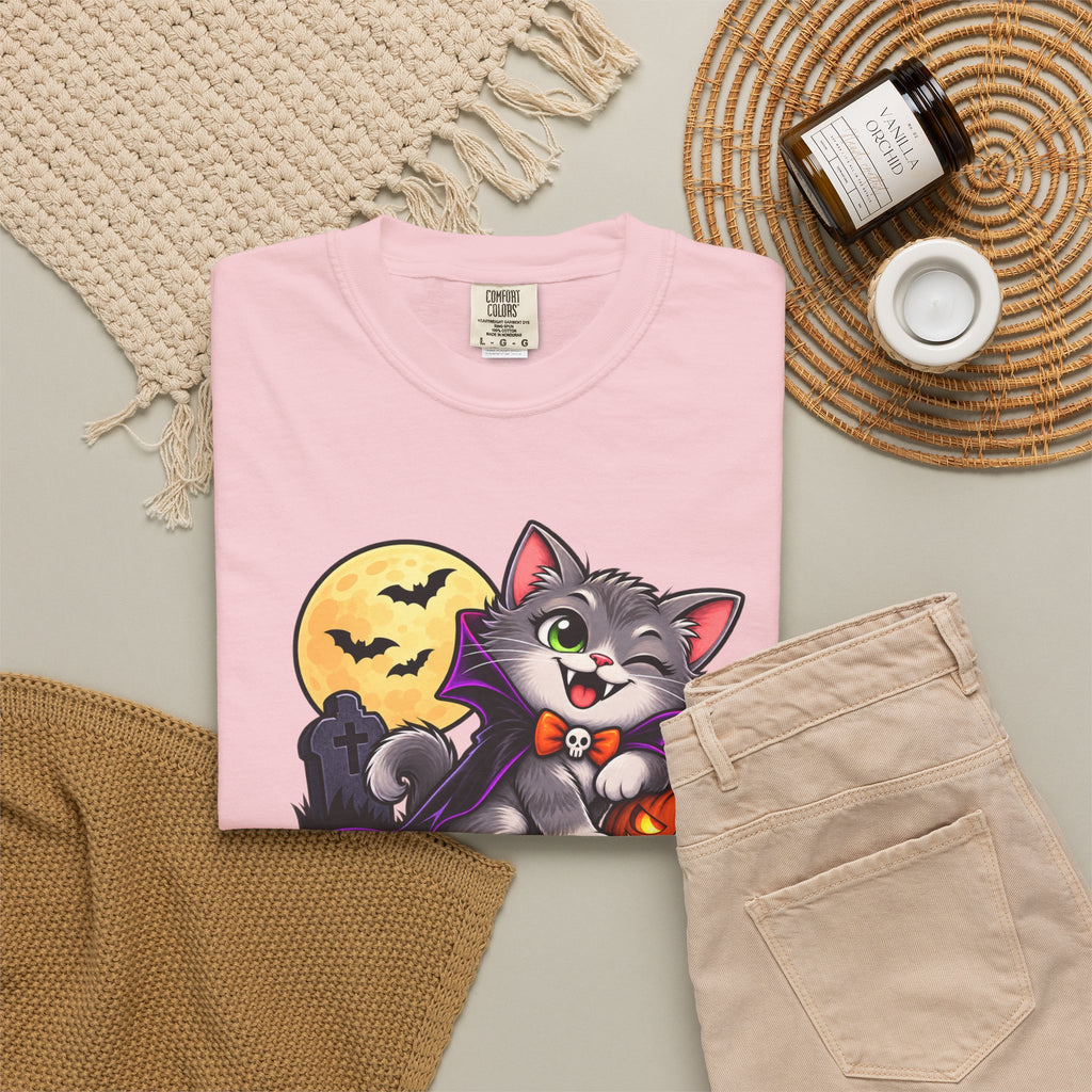 Fangs for Noticing – Cute Vampire Cat Halloween T-Shirt