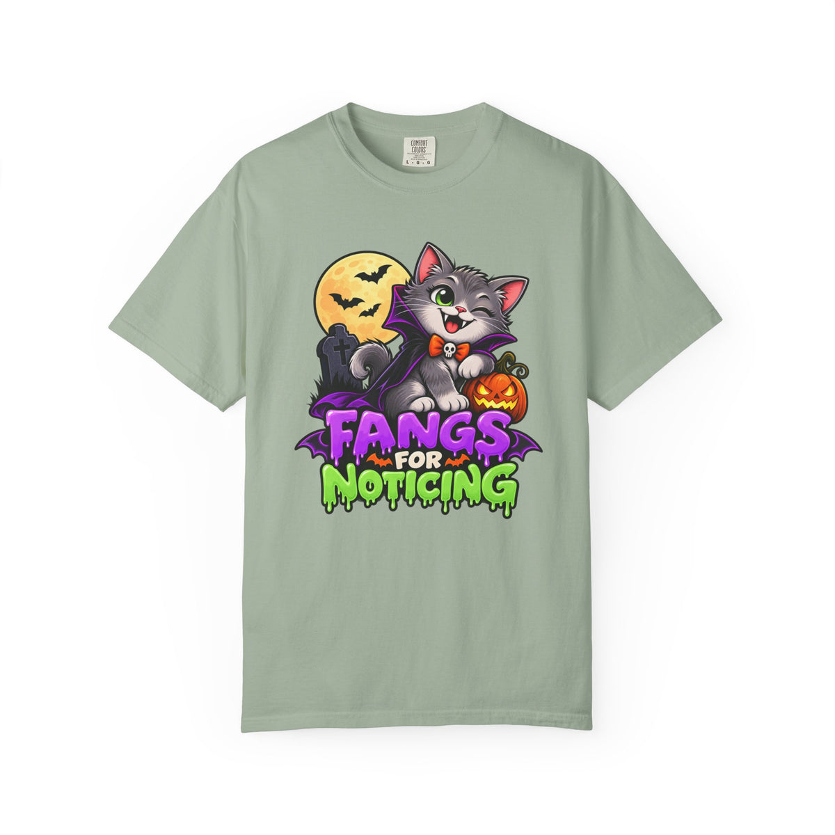 Fangs for Noticing – Cute Vampire Cat Halloween T-Shirt