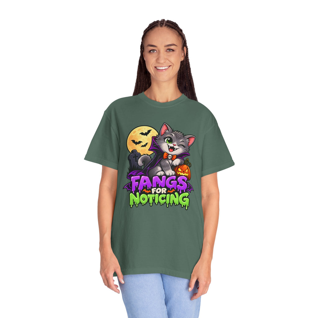 Fangs for Noticing – Cute Vampire Cat Halloween T-Shirt