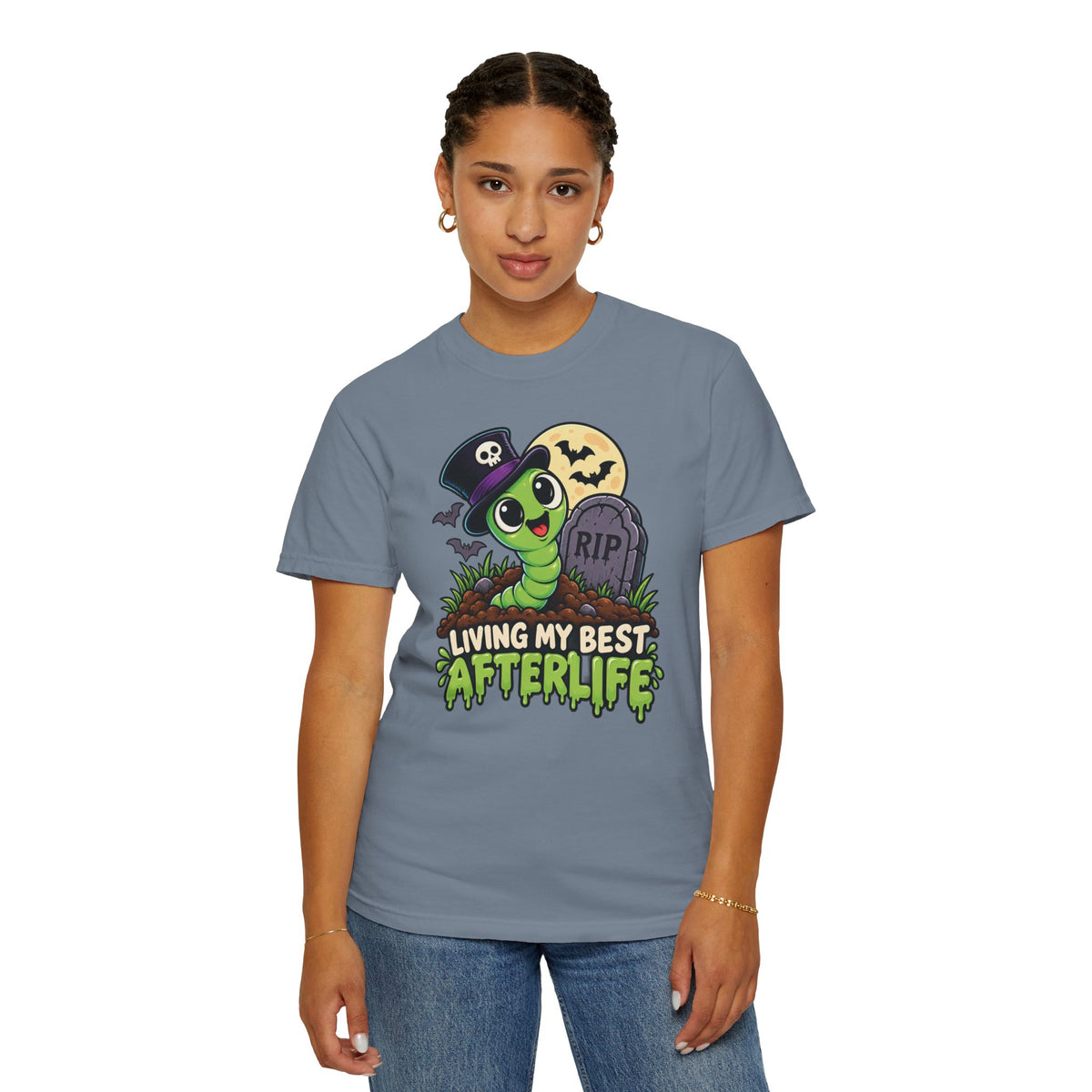Living My Best Afterlife – Cute Halloween Graveyard Worm T-Shirt
