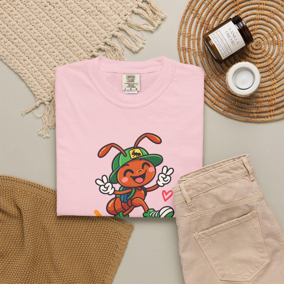 Good Vibes – Happy Ant Graphic T-Shirt