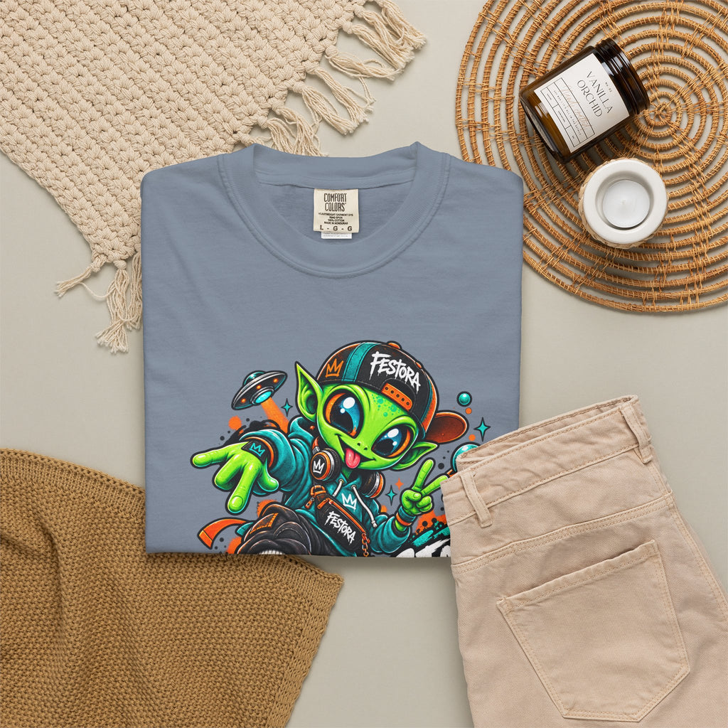 Alien Streetwear T-Shirt — “Stay Cosmic” Graphic Tee