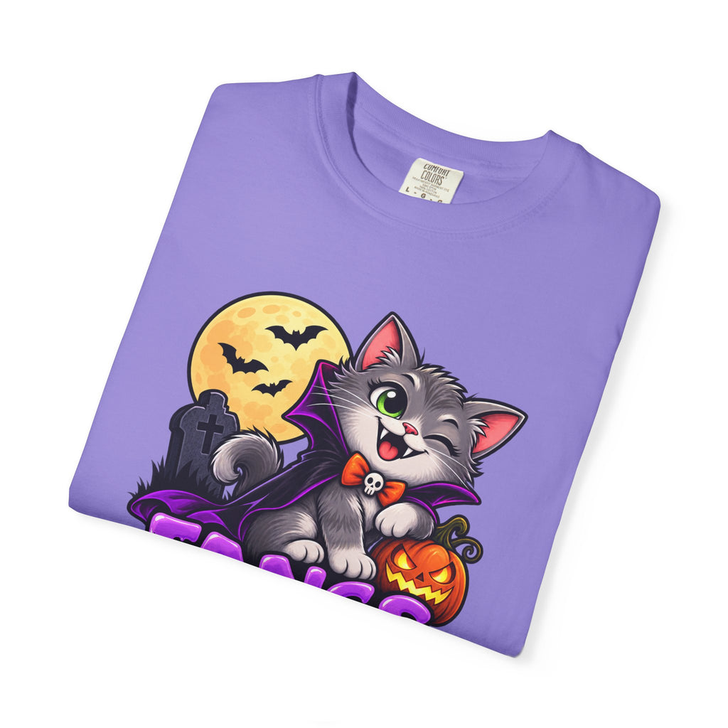 Fangs for Noticing – Cute Vampire Cat Halloween T-Shirt