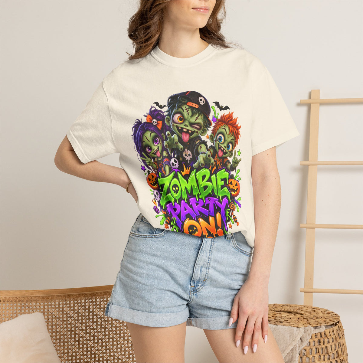 Zombie Party On! – Halloween Zombie Crew Graphic T-Shirt
