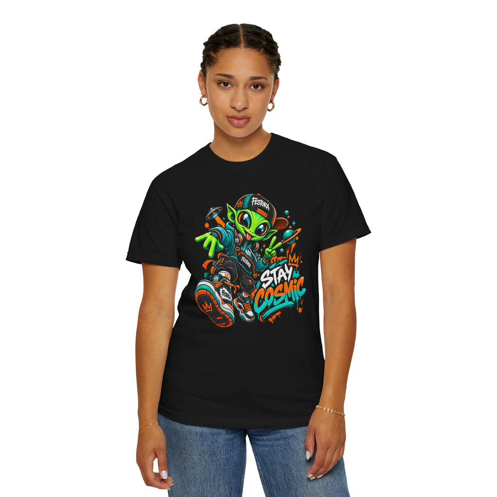 Alien Streetwear T-Shirt — “Stay Cosmic” Graphic Tee