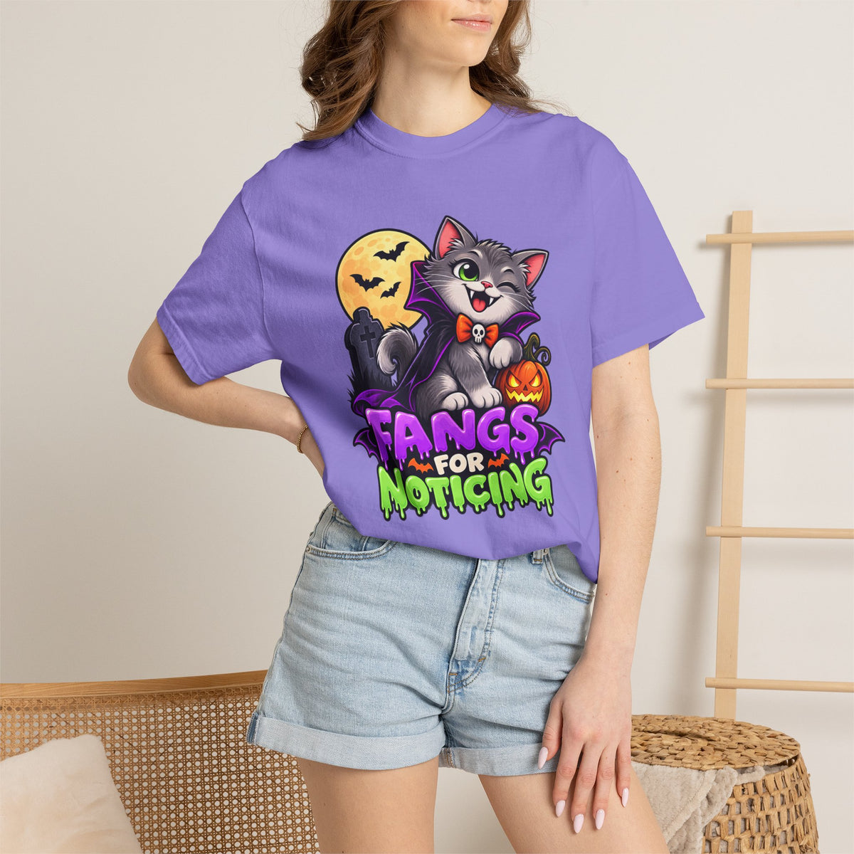 Fangs for Noticing – Cute Vampire Cat Halloween T-Shirt