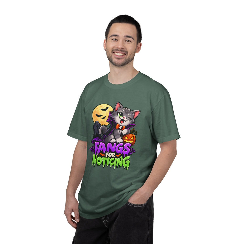 Fangs for Noticing – Cute Vampire Cat Halloween T-Shirt
