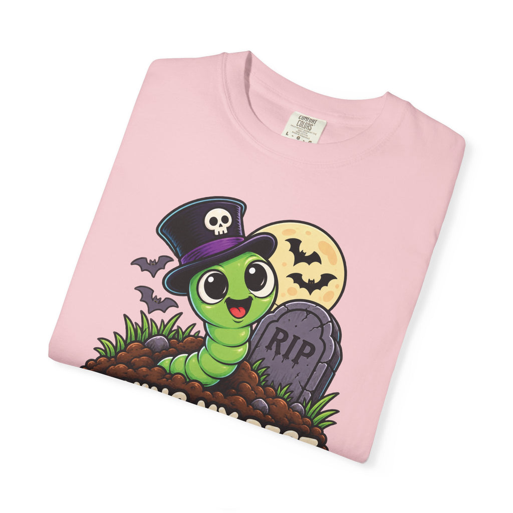 Living My Best Afterlife – Cute Halloween Graveyard Worm T-Shirt