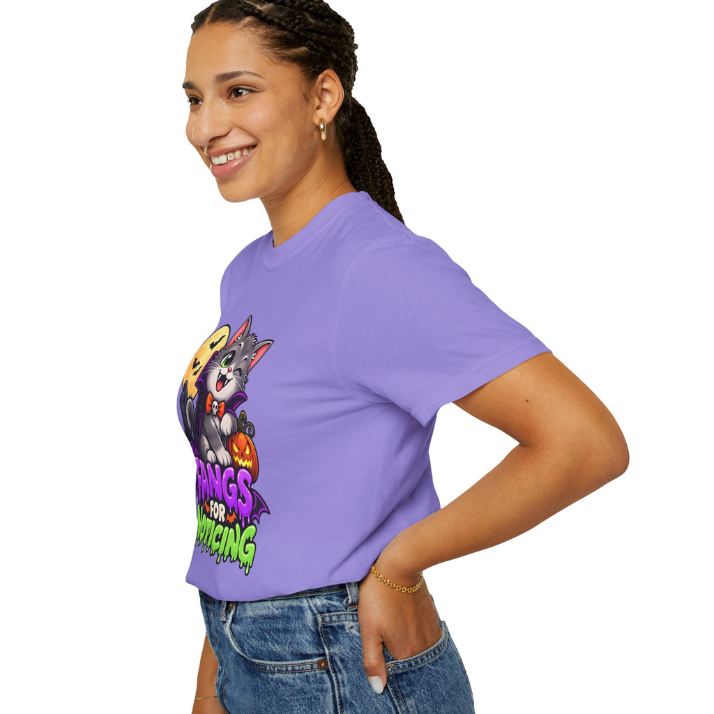 Fangs for Noticing – Cute Vampire Cat Halloween T-Shirt
