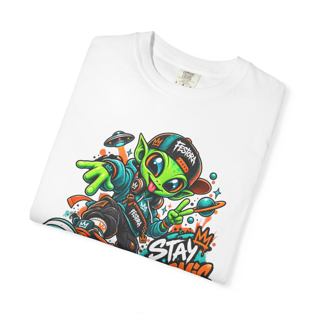 Alien Streetwear T-Shirt — “Stay Cosmic” Graphic Tee