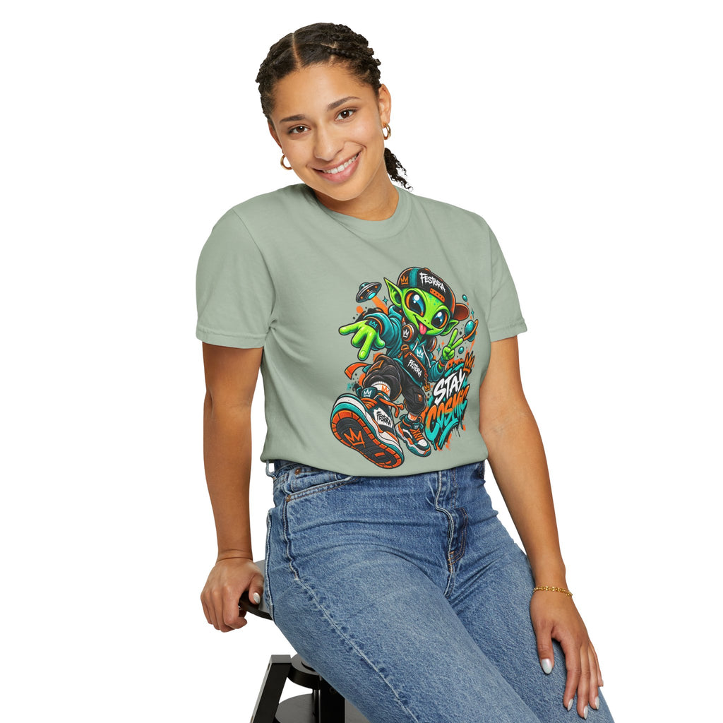 Alien Streetwear T-Shirt — “Stay Cosmic” Graphic Tee
