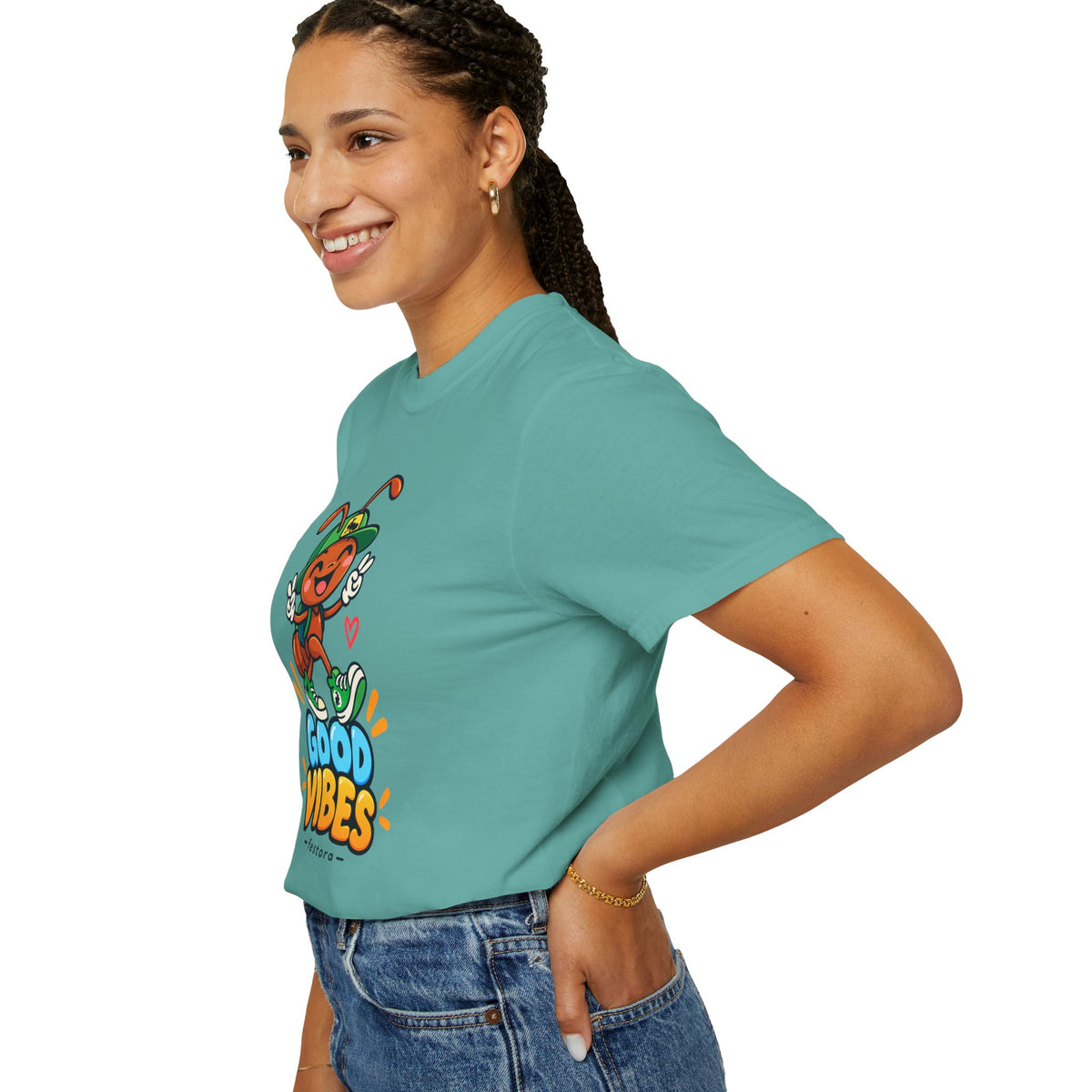 Good Vibes – Happy Ant Graphic T-Shirt