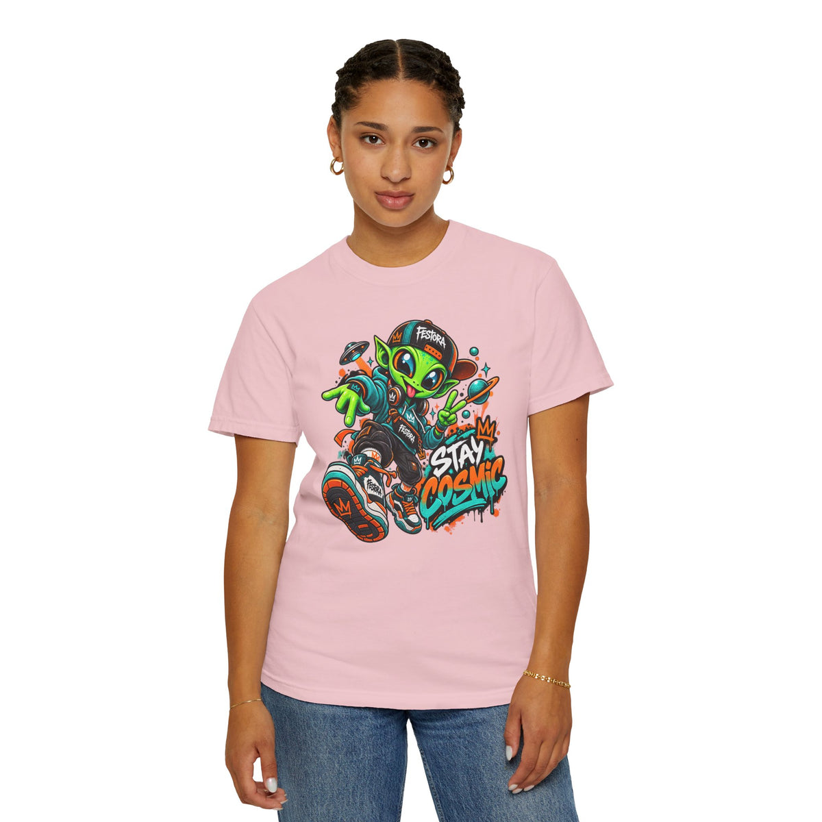 Alien Streetwear T-Shirt — “Stay Cosmic” Graphic Tee