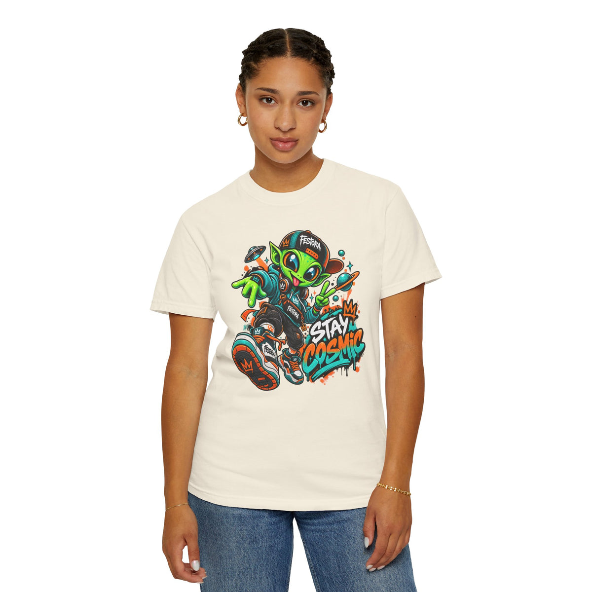 Alien Streetwear T-Shirt — “Stay Cosmic” Graphic Tee