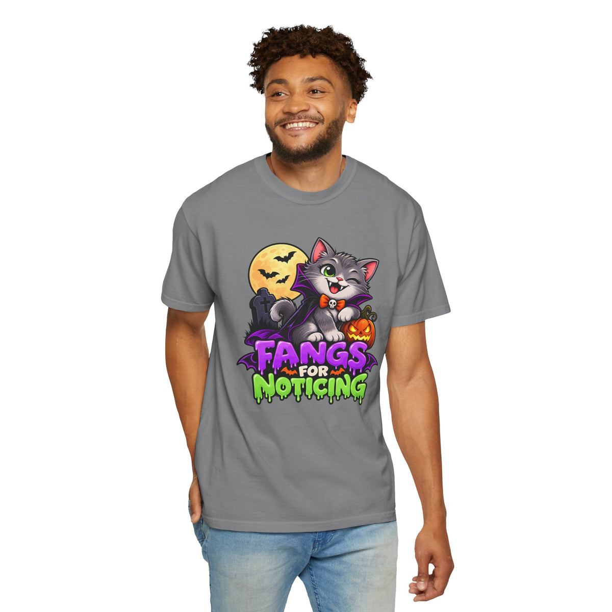 Fangs for Noticing – Cute Vampire Cat Halloween T-Shirt